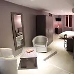Отель Hotel-restaurant Des Voyageurs